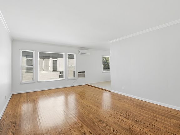 2nd image of 722 N Edinburgh Ave