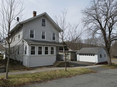 18 Franklin St, Turners Falls, MA, 01376