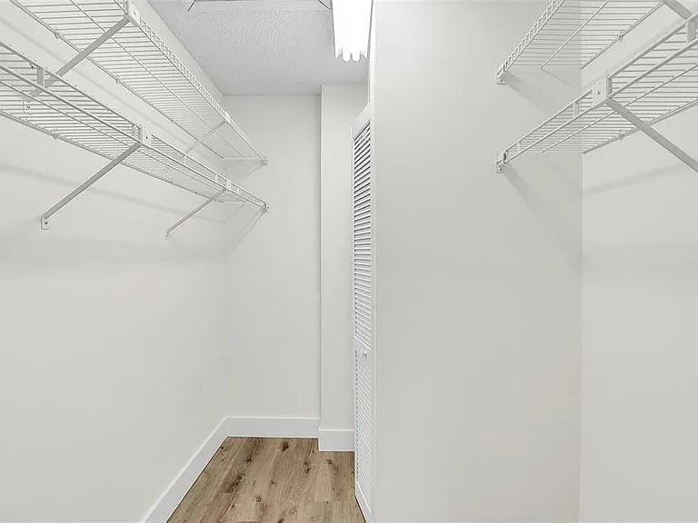 600 Casa Park Ct #M — Photo 10