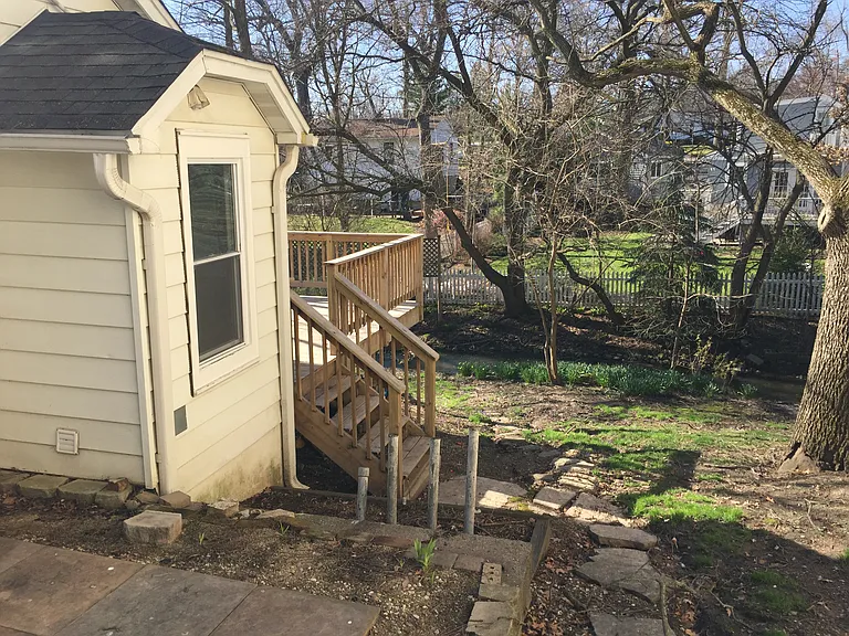 21283 W Shady Ln — Photo 9