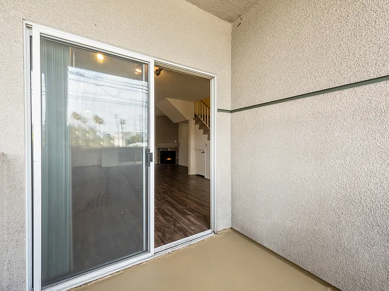 CentrePointe Apartments — Photo 28