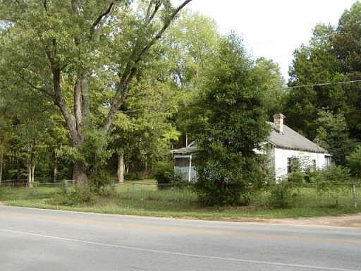 2nd image of 3626 Evans Mill Rd