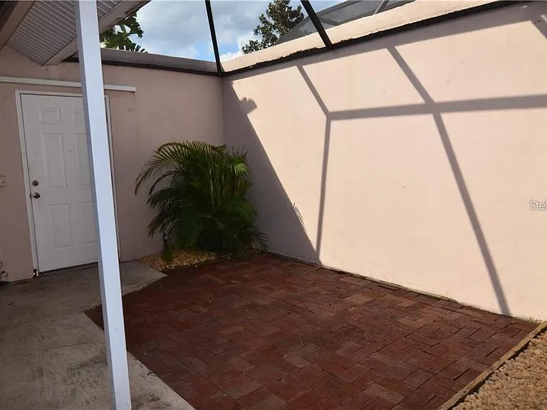 106 S Primrose Dr — Photo 14