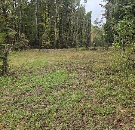 4th image of 100 County Rd