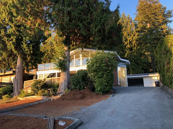 831 Ioco Rd, Pt Moody, BC V3H 2W7
