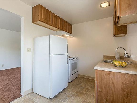 5th image of 1624 Santa Clara St APT 2