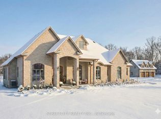 20724 Denfield Rd, Middlesex Centre, ON N6H5L2