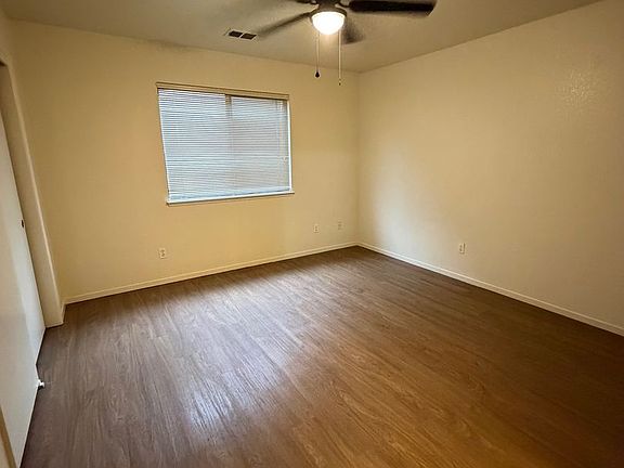 5th image of 2718-2764 S Bright St #2720