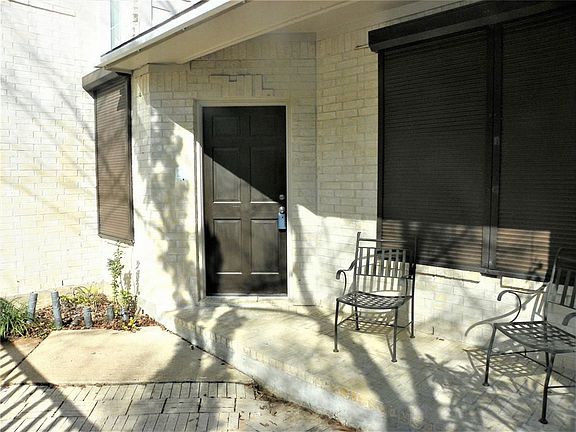 4th image of 13054 Richmond Ave