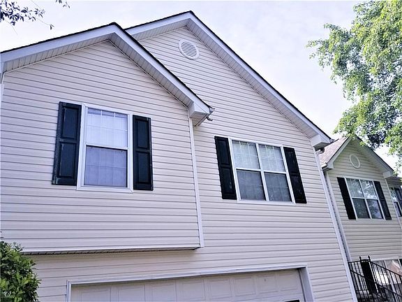 2nd image of 610 Oak Vista Ct
