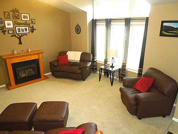 2nd image of 3629 Fort Laramie Dr