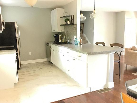 2nd image of 105 E Alhambra Dr