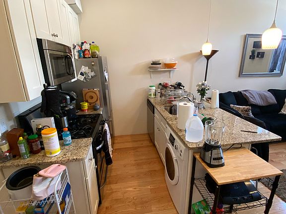 3rd image of 1904 W Girard Ave #1F