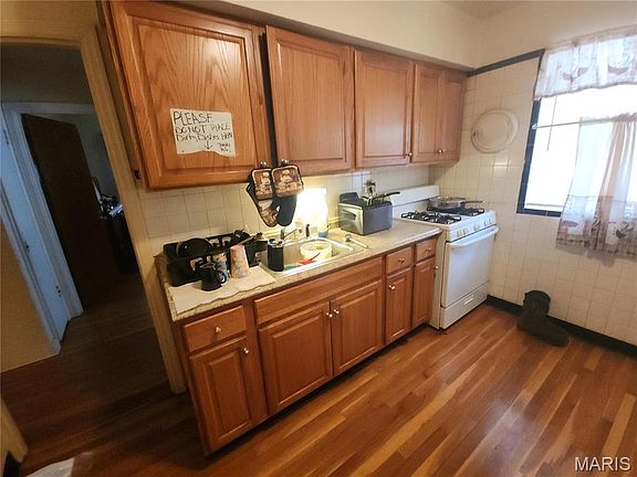 5th image of 9228 Halbrook Dr