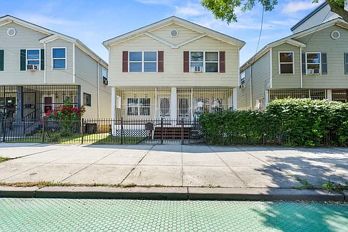 466 Pacific Ave Photo 1