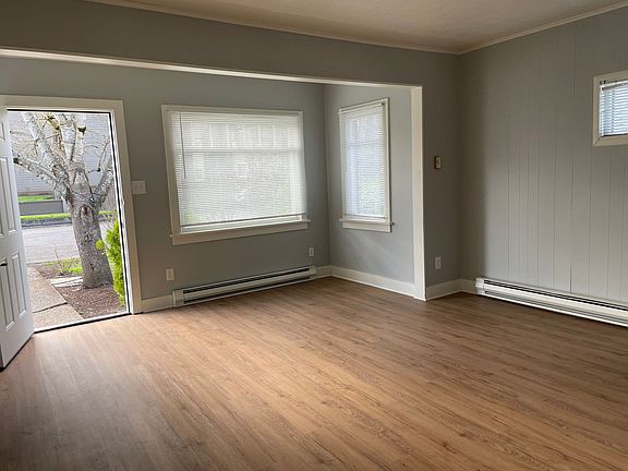 5th image of 2605 T St #2607