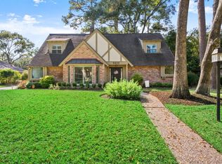 5823 Wanakah Dr, Houston, TX 77069