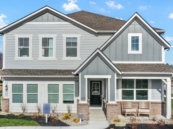 966 Elmwood Ln, Greenwood, IN 46143