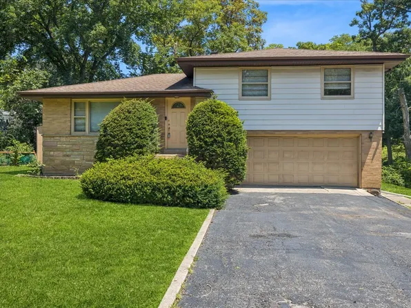208 Forest Ave, Willow Springs, IL 60480