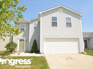 120 Winterwood Dr, Greenwood, IN