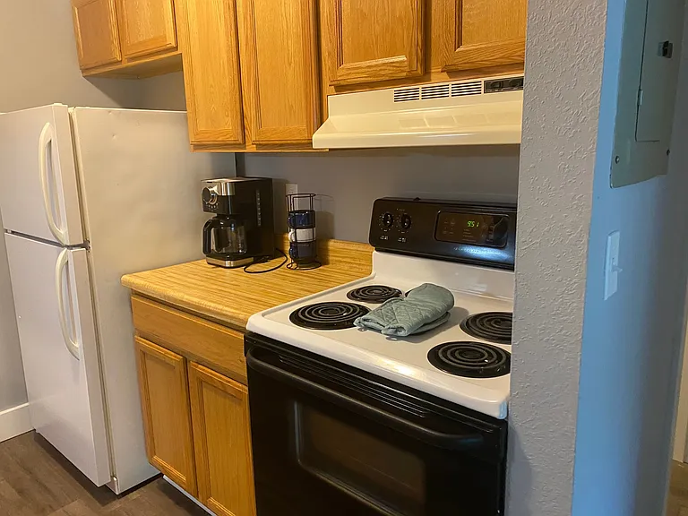 267 Sanford St — Photo 6