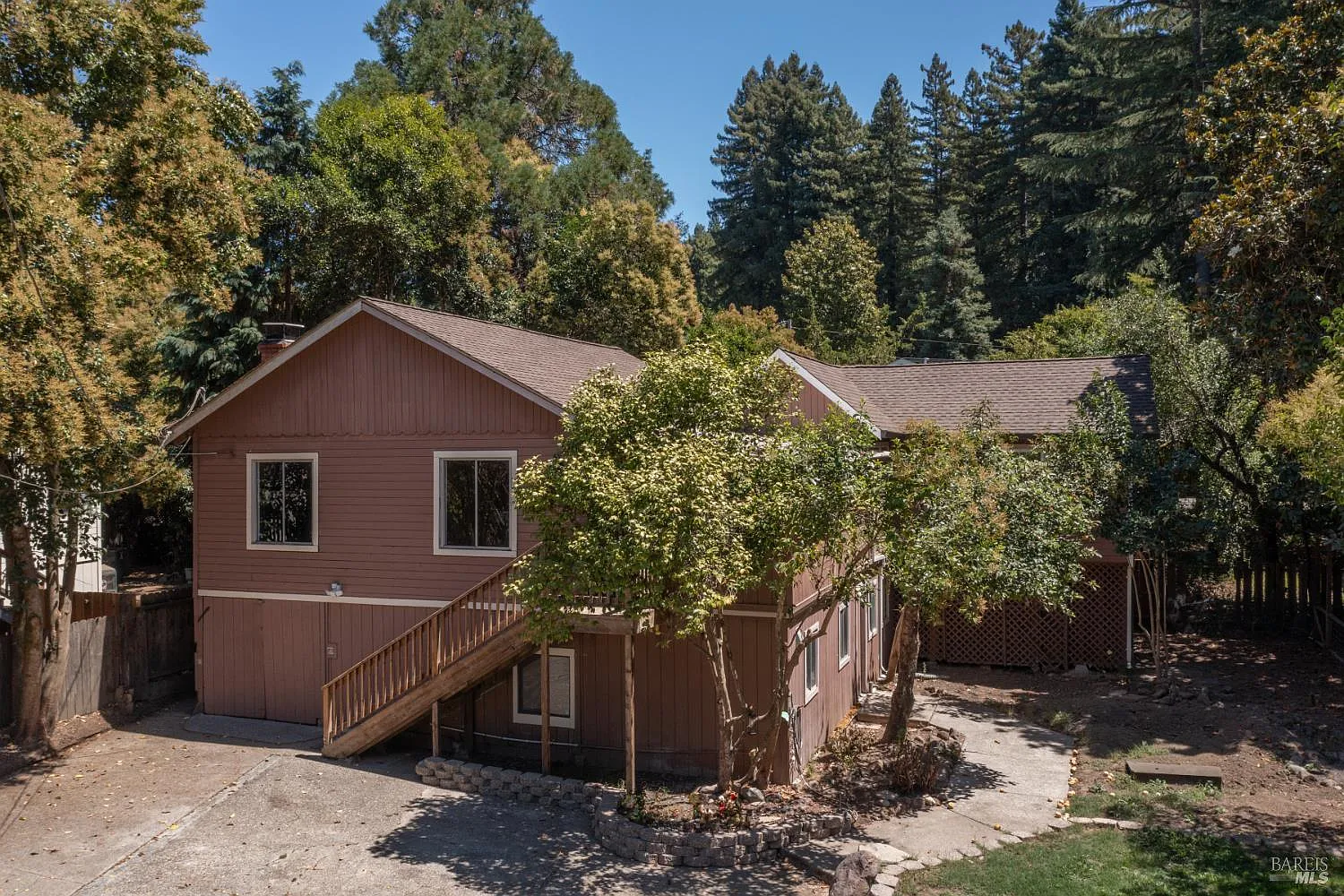 10671 Forest Hills Road - Photo 2