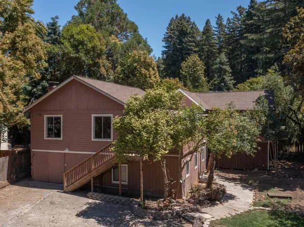 10671 Forest Hills Road, Forestville, CA 95436