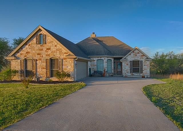 1st image of 675 Whitewater Dr