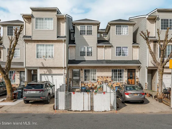 42 Studio Ln, Staten Island, NY 10304