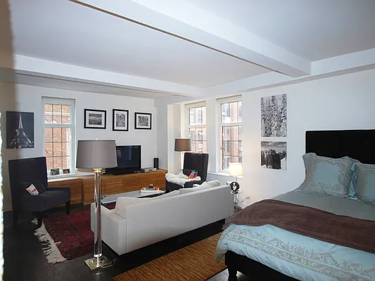 Rented by Sotheby's International Realty | media 1