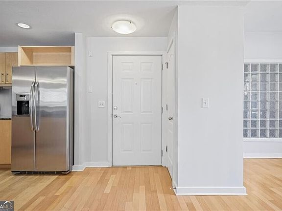 3rd image of 390 17th St NW Unit 2001