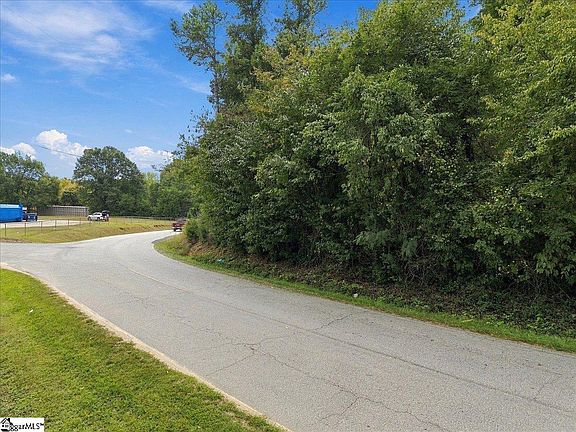 4th image of Hipps Rd