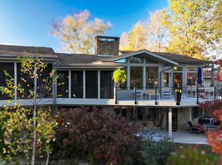 9313 W Reeves Dr, Columbus, IN 47201