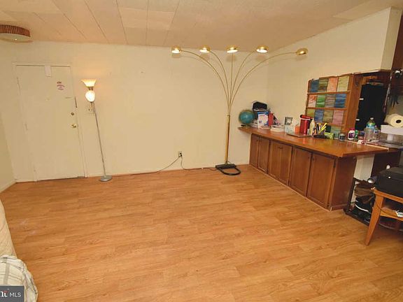 4th image of 4915 Americana Dr APT T2