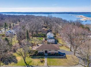 2 Peterborough Dr, Northport, NY 11768