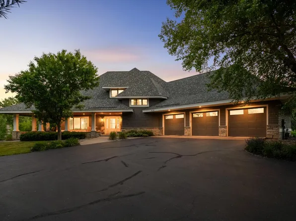 914 Jewel Ave N, Lake Elmo, MN 55042