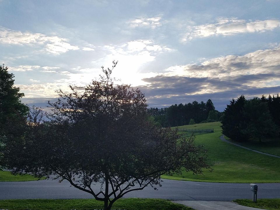 2nd image of 1508 Oriole Dr