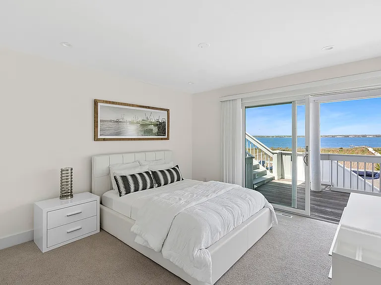 588 Dune Rd — Photo 13
