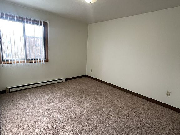 4th image of 1132 16th St N APT 10