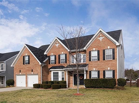 2nd image of 829 Pinkney Pl