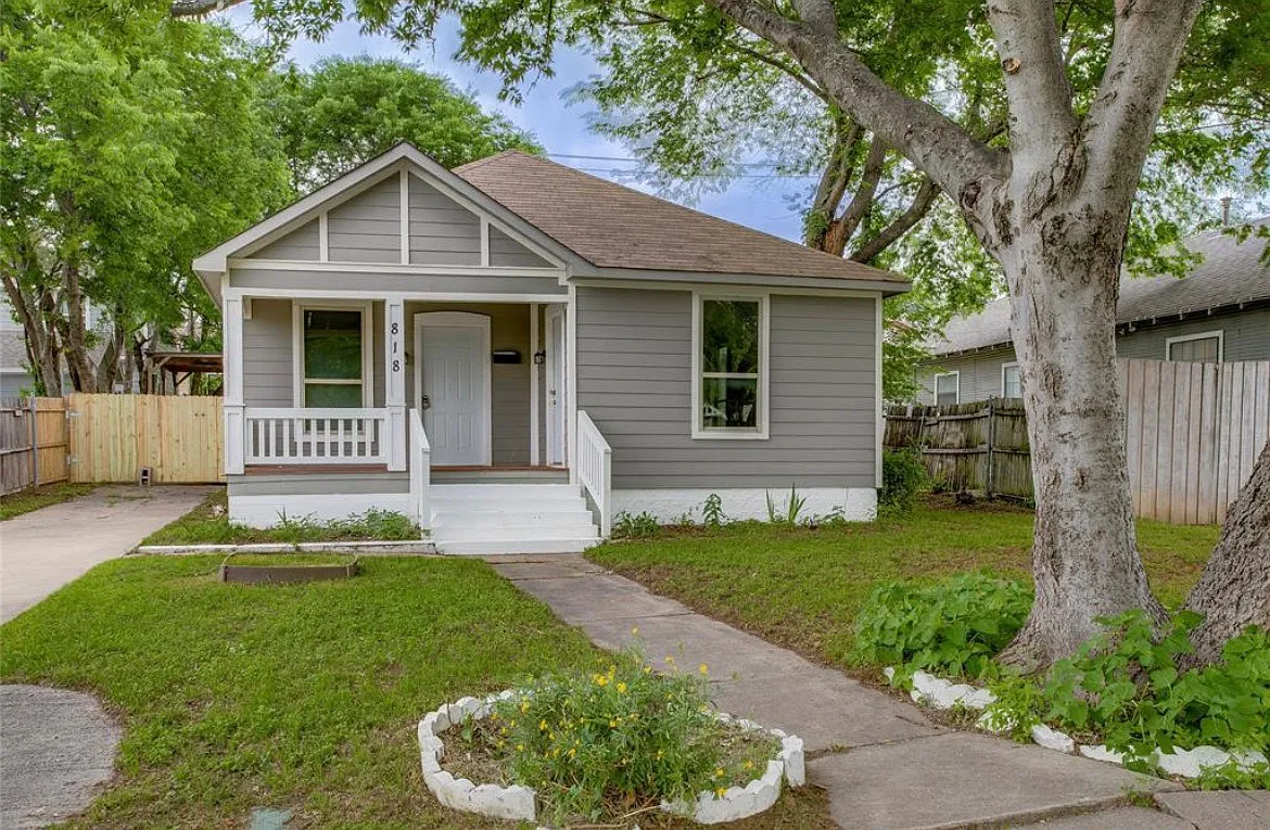 3 bed, 1304 sqft, $1,950 — Photo 3