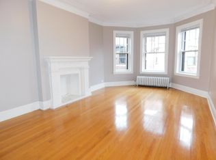 616 Sheridan Rd APT 3, Evanston, IL 60202