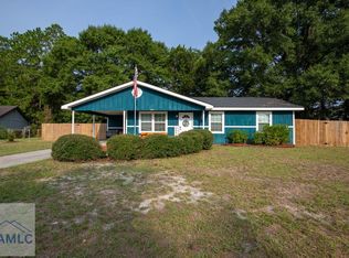 208 Pineneedle Ct, Hinesville, GA 31313