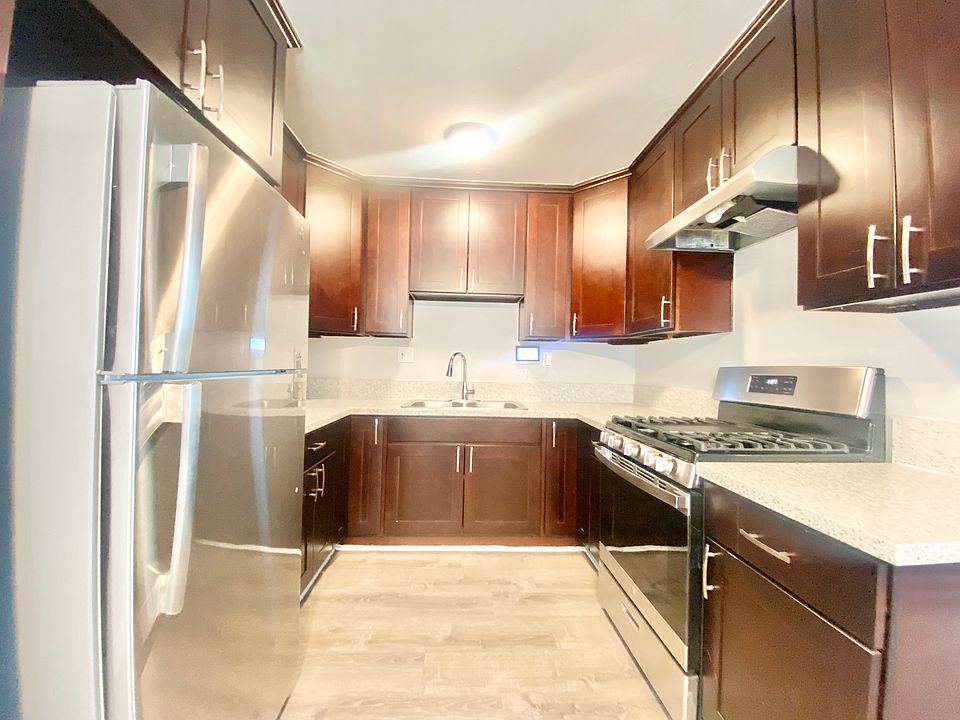 1st image of 11931 Hart St #A