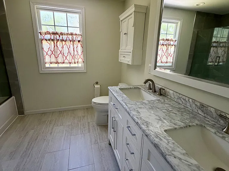 2FL Main Bathroom