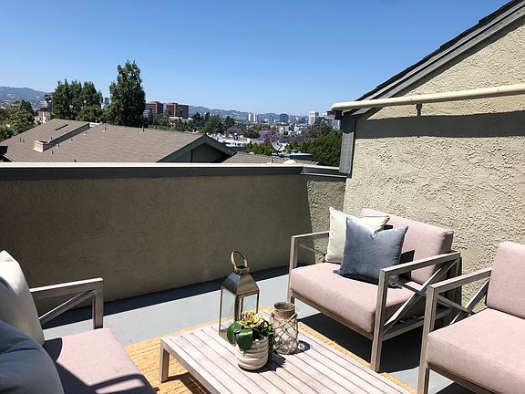 3rd image of 2677 Centinela Ave Unit 309