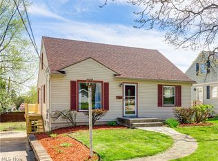 276 Maplecrest St SW, North Canton, OH 44720