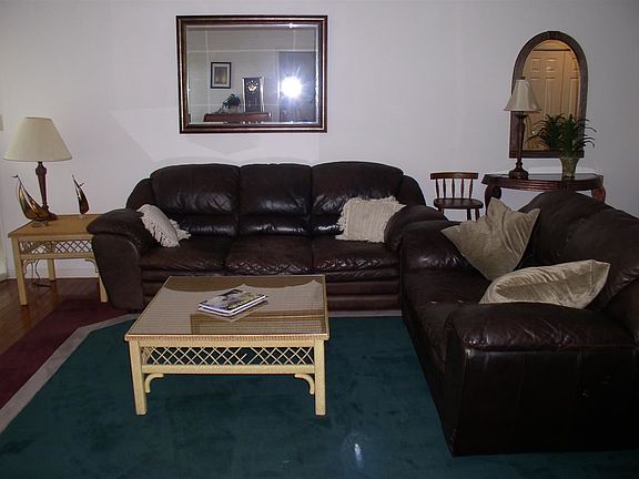 4th image of 1942 E Waters Edge Dr