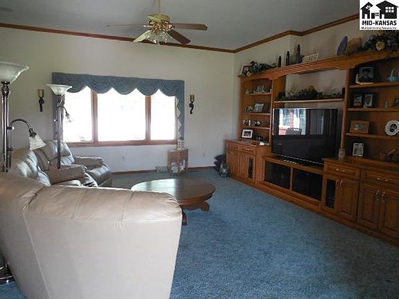 3rd image of 608 E 39th Ave