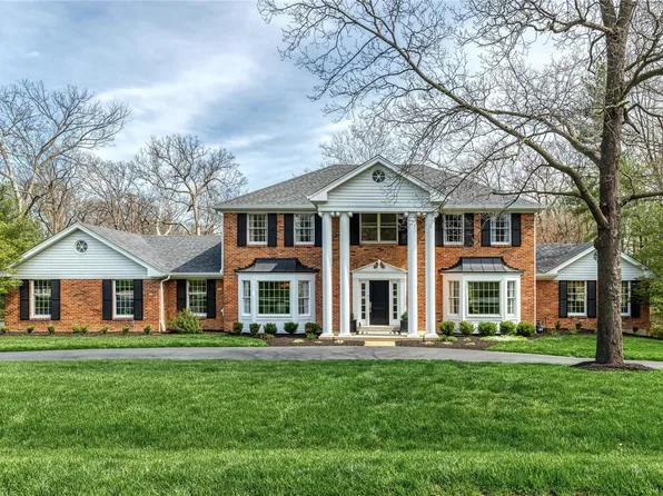 14021 Montrachet Ln, Chesterfield, MO 63017